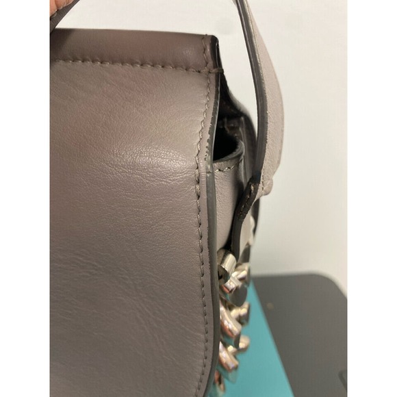 GIVENCHY INFINITY CHAIN CURB SMOOTH LEATHER SADDLE CROSSBODY BAG - Picture 7 of 12